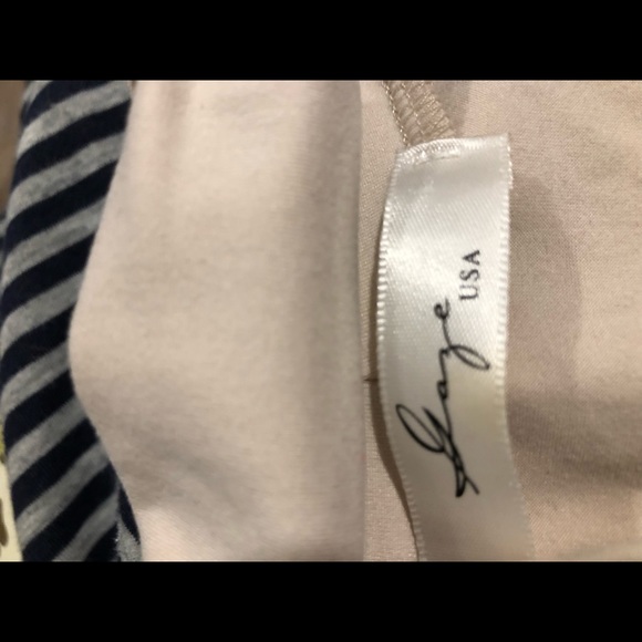 ❤️3/15.00 Cute top - Picture 4 of 4